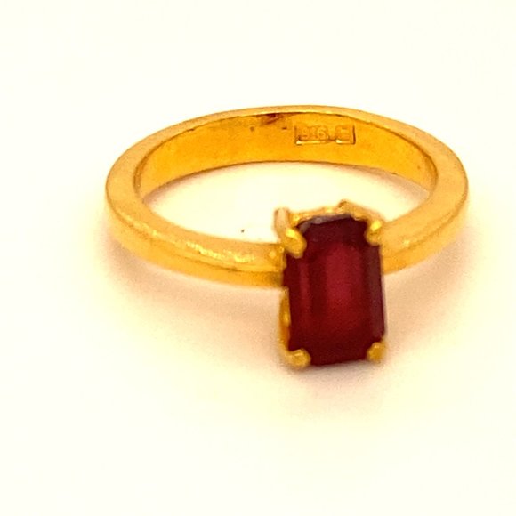 Winza Ruby 2.01ct Solid 22K Yellow Gold Ring - Picture 4 of 8